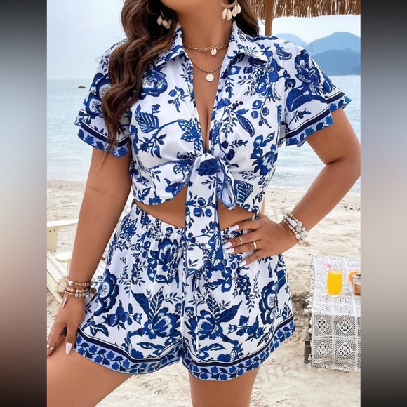 Floral Print Blouse and Short Set - Picture 2 of 2